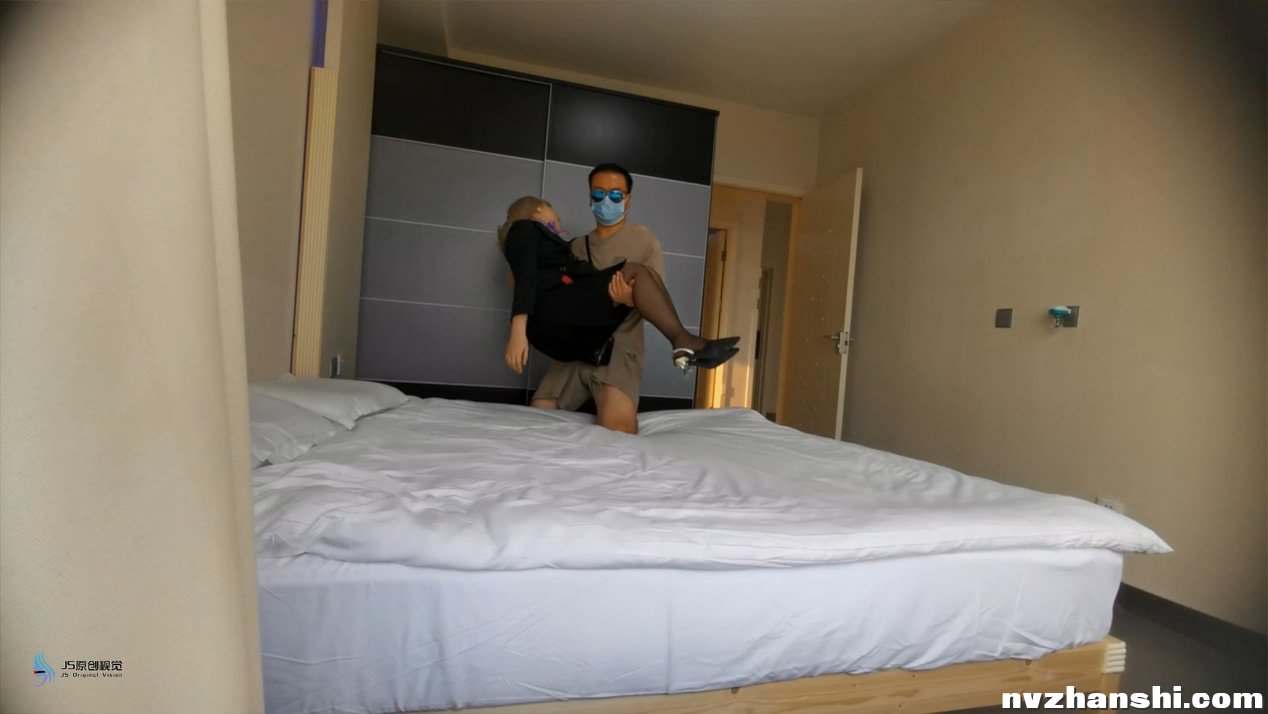 beejxpejao4.jpg
